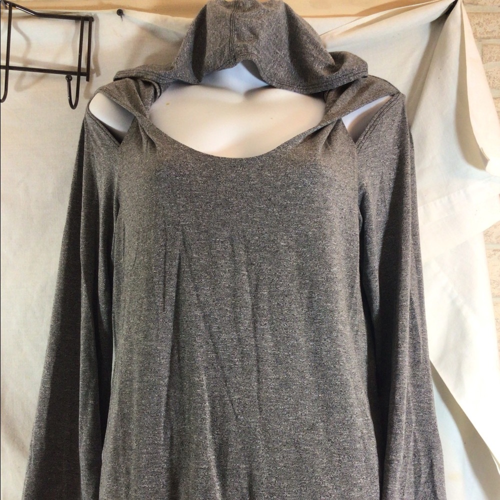 Woman’s Sz M SPLENDID Gray Long Sleeve Hooded Shirt pre-owned